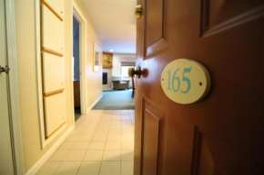 Deer Park Condo 165D Woodstock